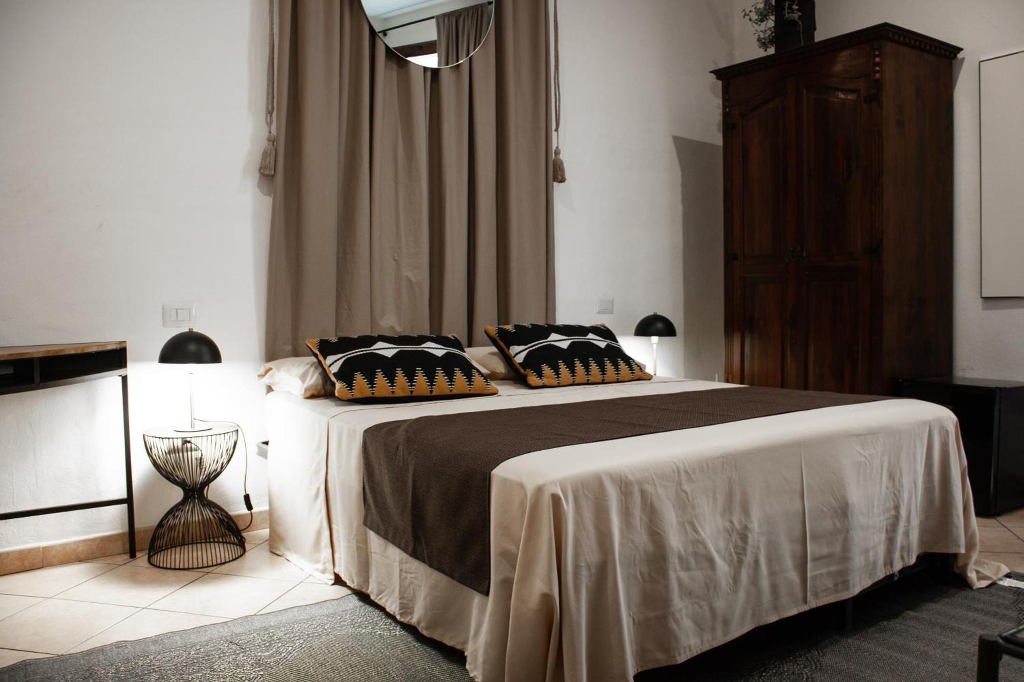 Castello'S Rooms Cagliari Esterno foto