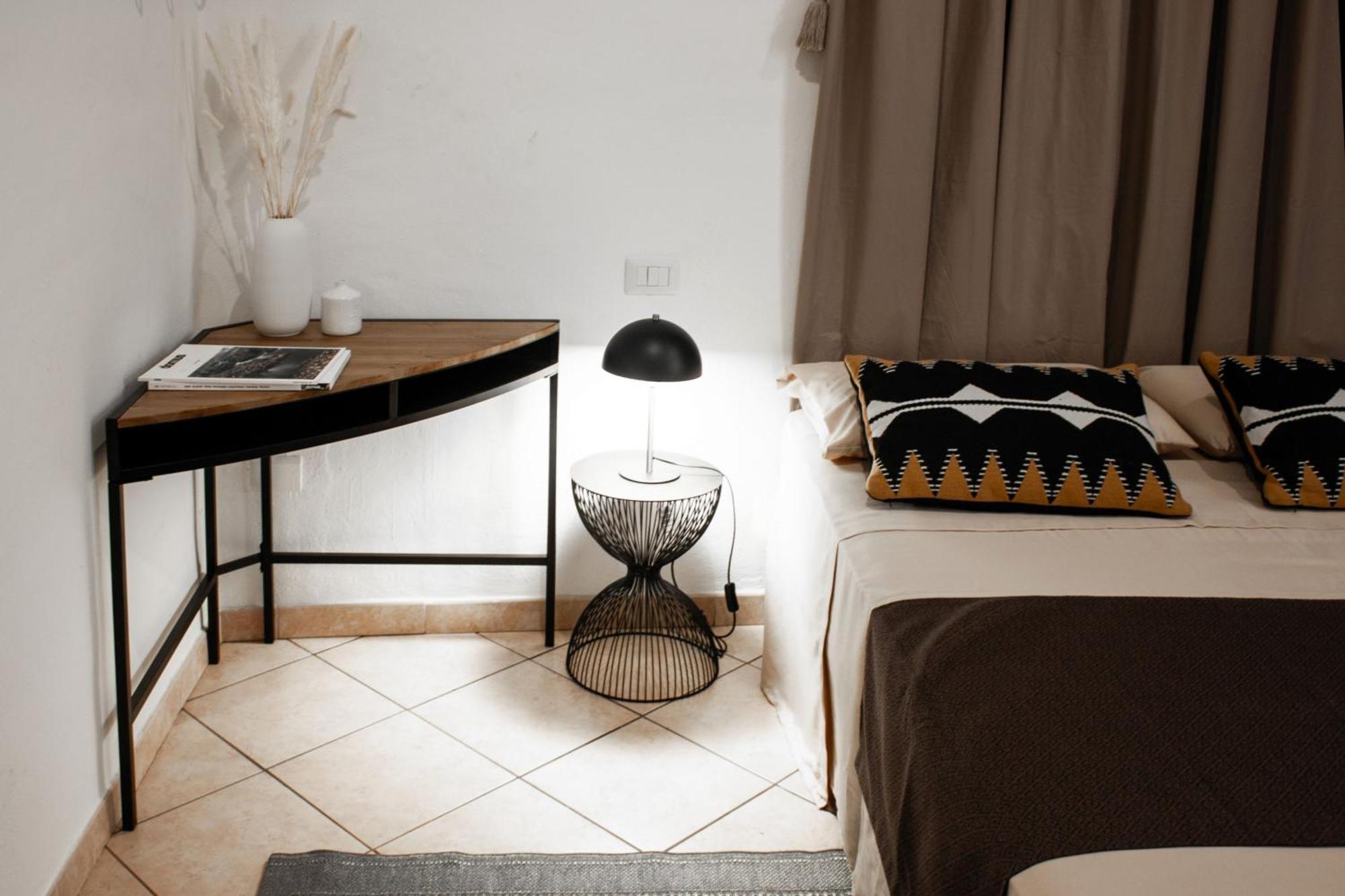 Castello'S Rooms Cagliari Esterno foto